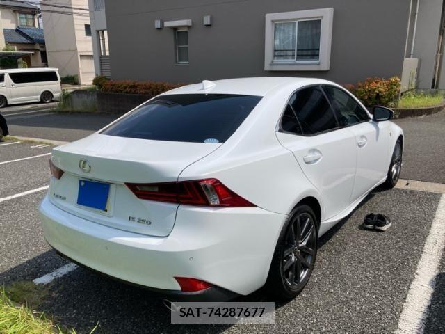 Lexus IS 2014-07 7328012-2