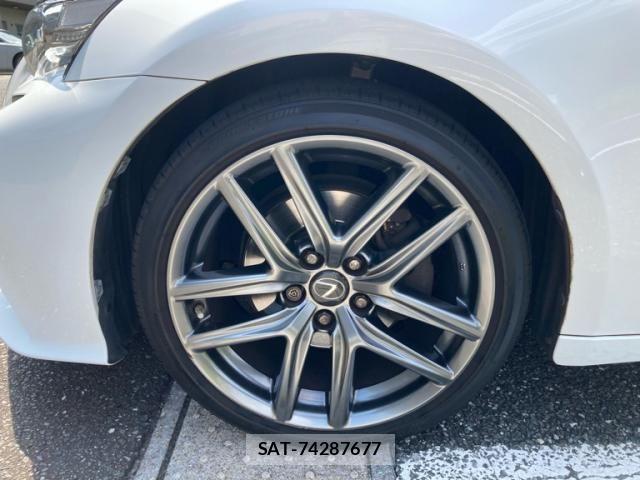 Lexus IS 2014-07 7328012-7