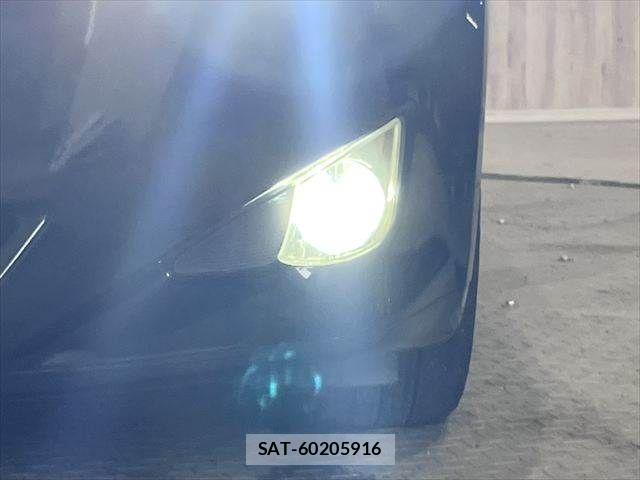 Lexus IS 2007-06 7358477-9