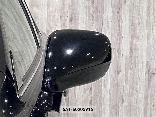 Lexus IS 2007-06 7358477-19