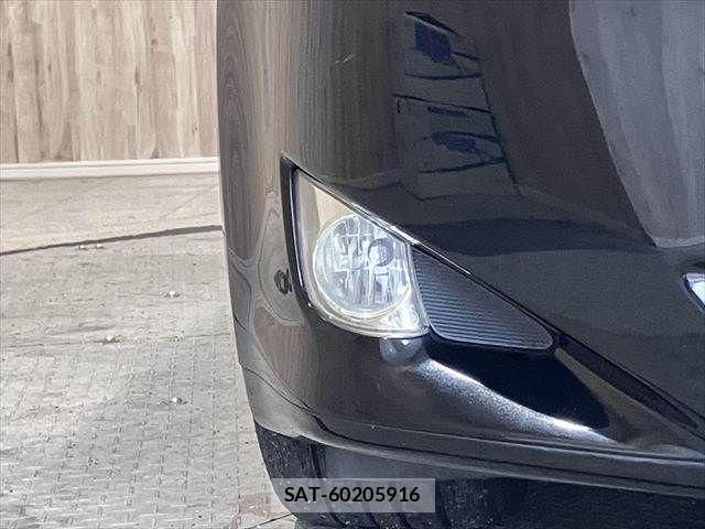 Lexus IS 2007-06 7358477-22