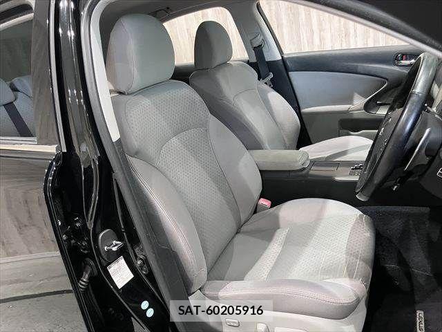 Lexus IS 2007-06 7358477-5