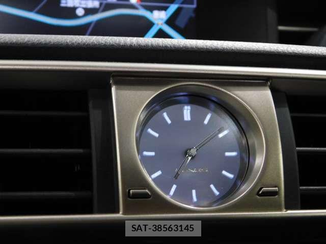 Lexus IS 2013-06 7358476-12