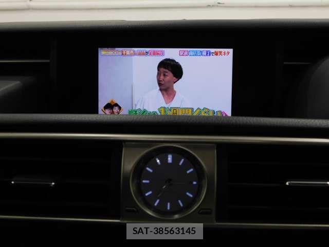Lexus IS 2013-06 7358476-6