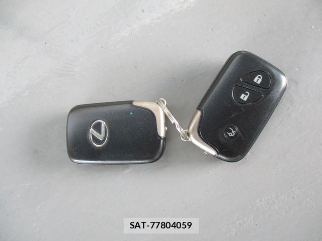 Lexus IS 2011-08 7455378-11