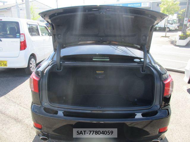 Lexus IS 2011-08 7455378-4