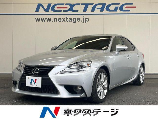Lexus IS 2013-08 7501260-0