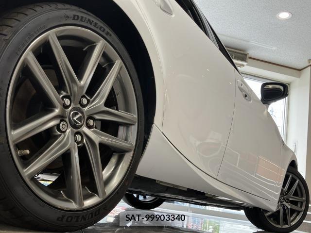 Lexus IS 2015-06 7725035-9
