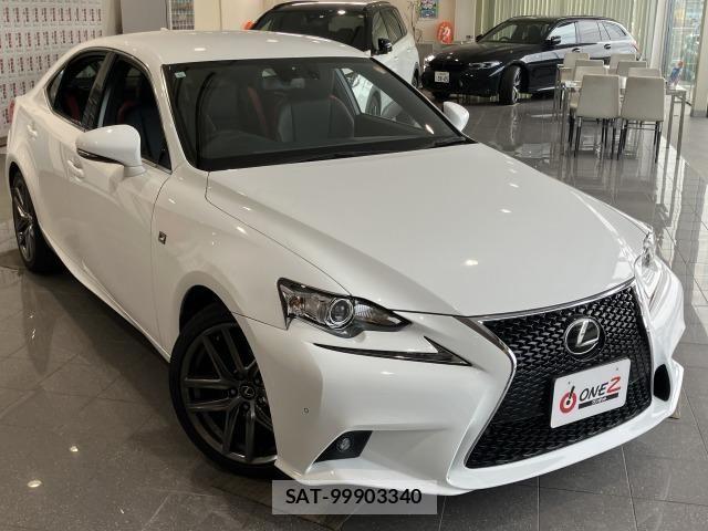 Lexus IS 2015-06 7725035-15