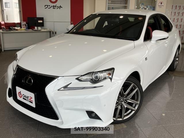 Lexus IS 2015-06 7725035-16
