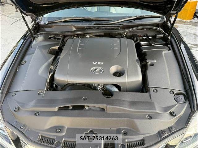 Lexus IS 2008-11 7725039-12