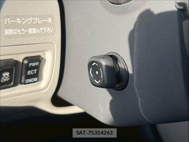 Lexus IS 2008-11 7725039-23