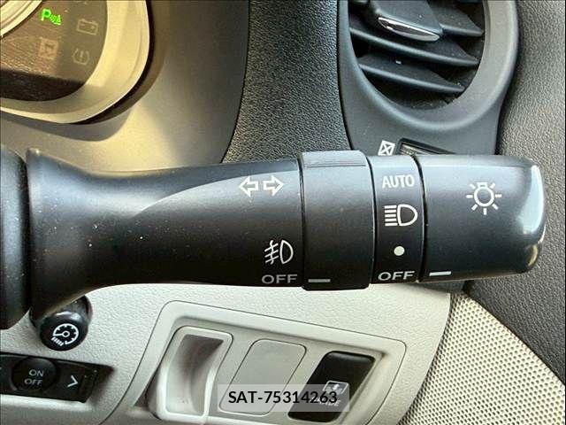 Lexus IS 2008-11 7725039-29