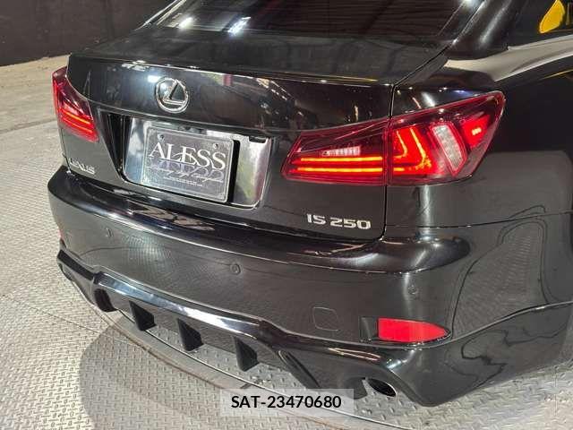 Lexus IS 2007-09 7725037-6