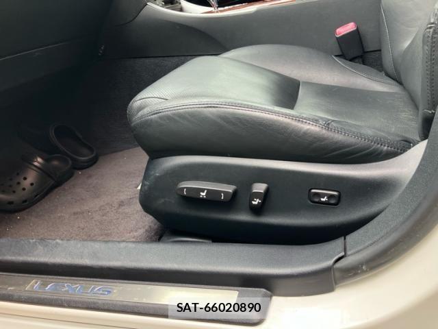 Lexus IS 2006-10 7725041-10