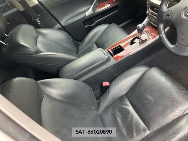 Lexus IS 2006-10 7725041-13