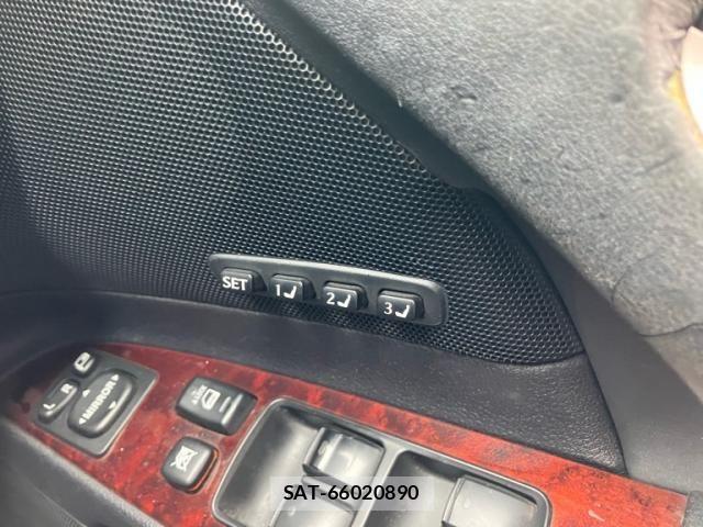 Lexus IS 2006-10 7725041-16
