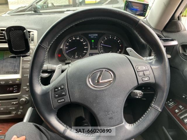 Lexus IS 2006-10 7725041-18