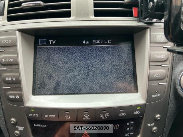 Lexus IS 2006-10 7725041-24