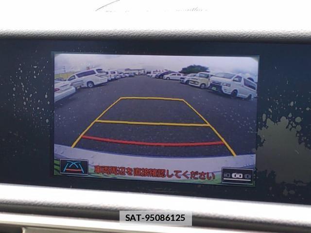 Lexus IS 2013-10 7786459-17