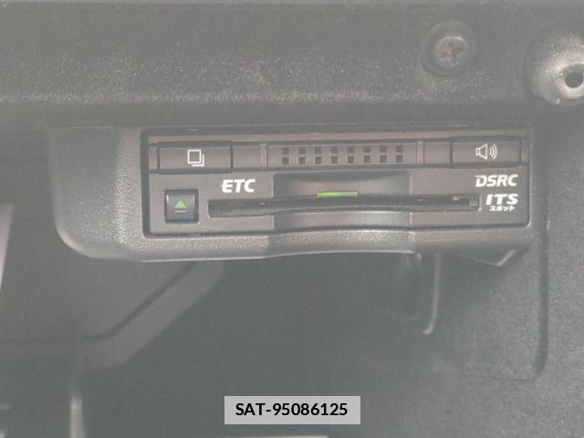 Lexus IS 2013-10 7786459-18