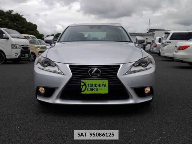 Lexus IS 2013-10 7786459-8