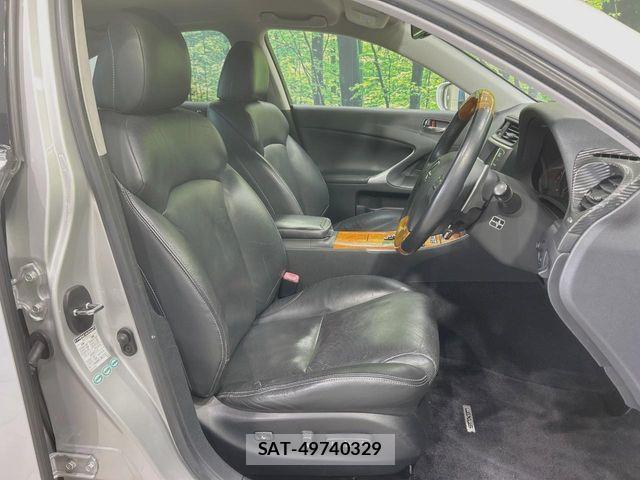 Lexus IS 2008-10 7877333-7