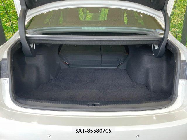 Lexus IS 2014-11 7979756-9