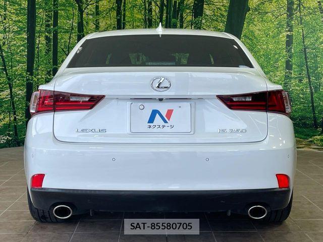 Lexus IS 2014-11 7979756-14