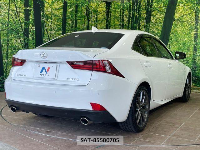Lexus IS 2014-11 7979756-16