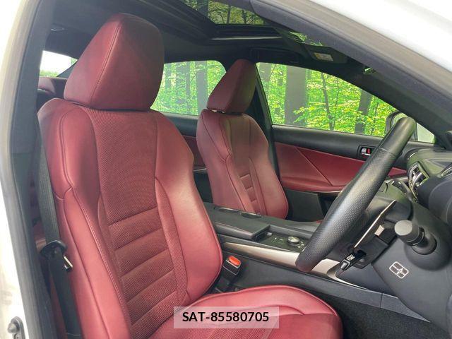 Lexus IS 2014-11 7979756-7