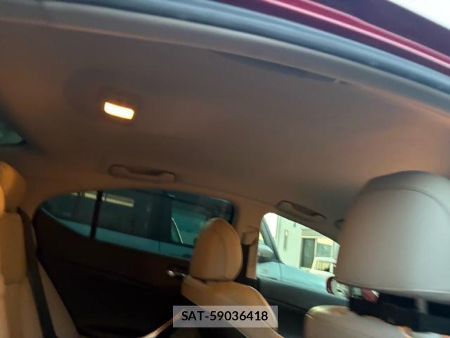 Lexus IS 2011-01 8036403-13