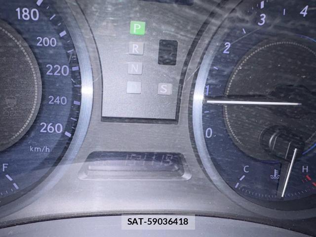 Lexus IS 2011-01 8036403-18