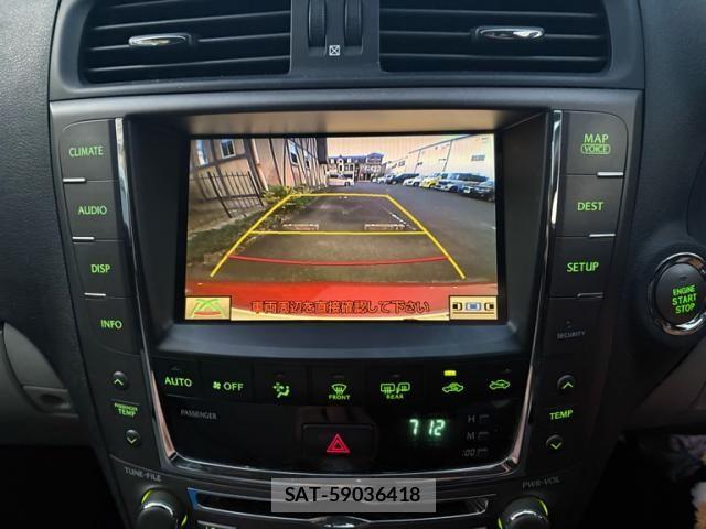 Lexus IS 2011-01 8036403-20