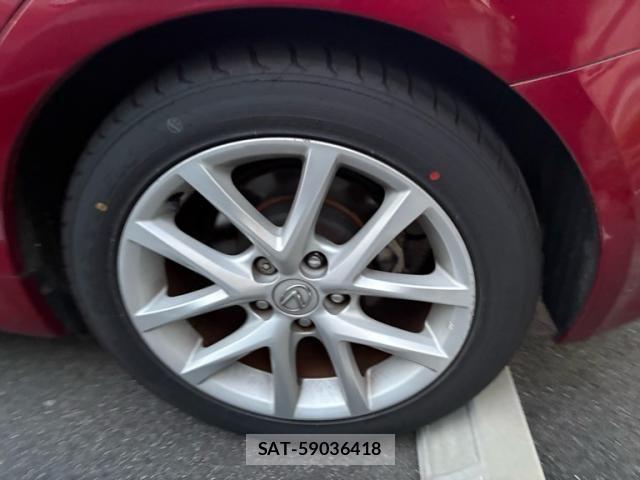 Lexus IS 2011-01 8036403-4