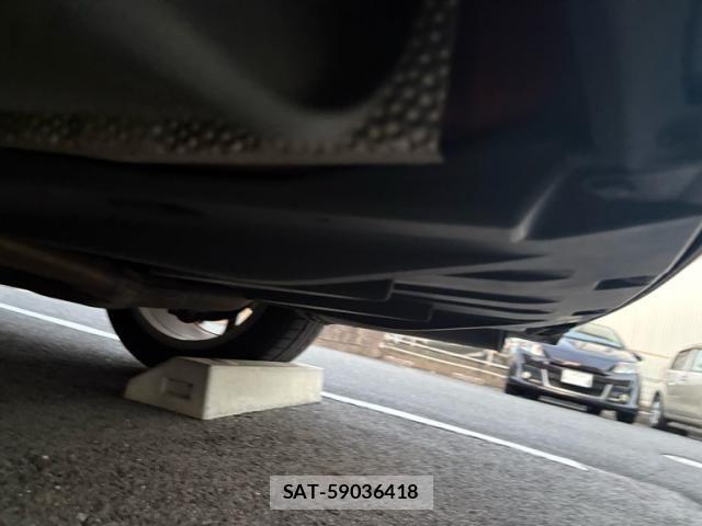 Lexus IS 2011-01 8036403-7