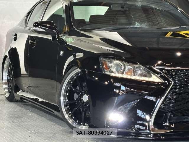 Lexus IS 2011-02 8074333-9