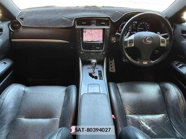 Lexus IS 2011-02 8074333-18