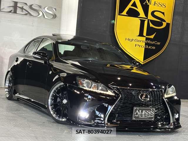 Lexus IS 2011-02 8074333-1
