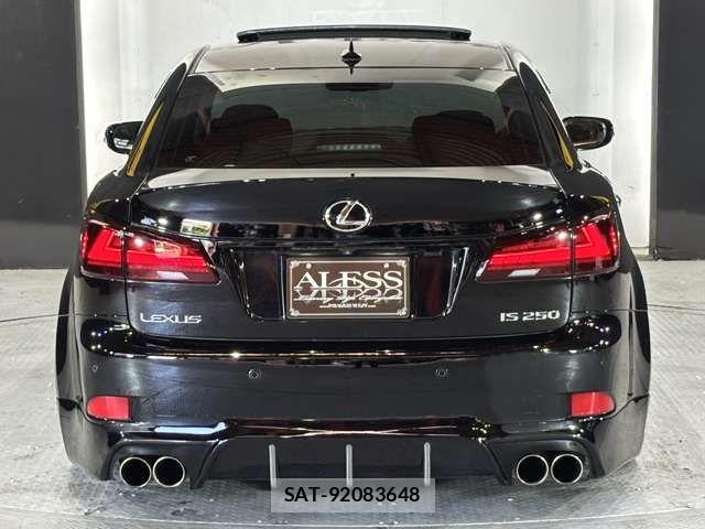 Lexus IS 2008-11 8074334-12
