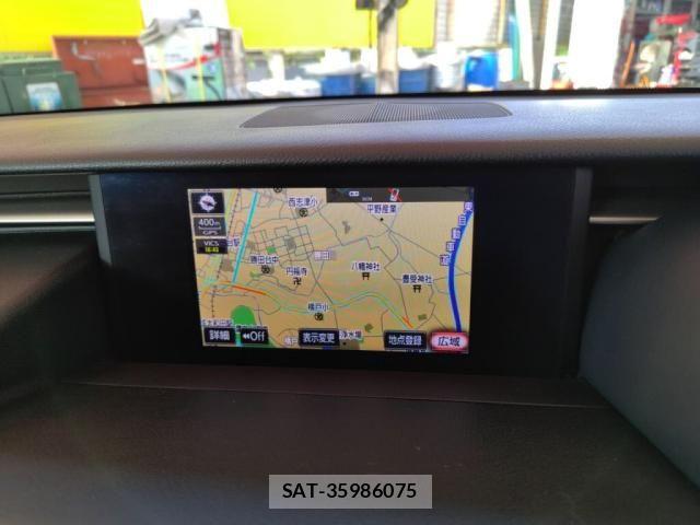 Lexus IS 2014-03 8074332-16