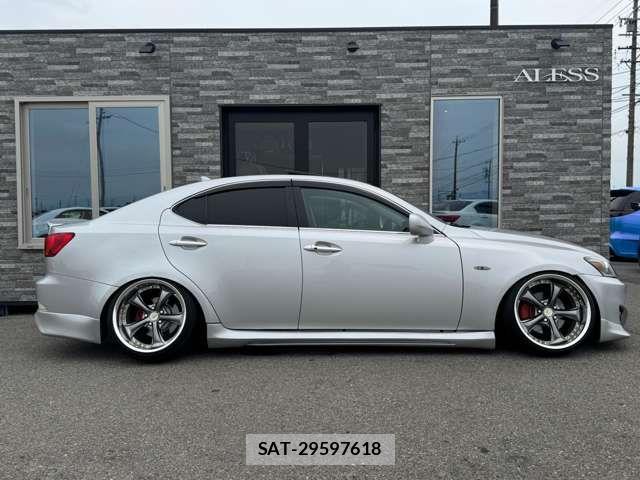 Lexus IS 2007-09 8100118-12