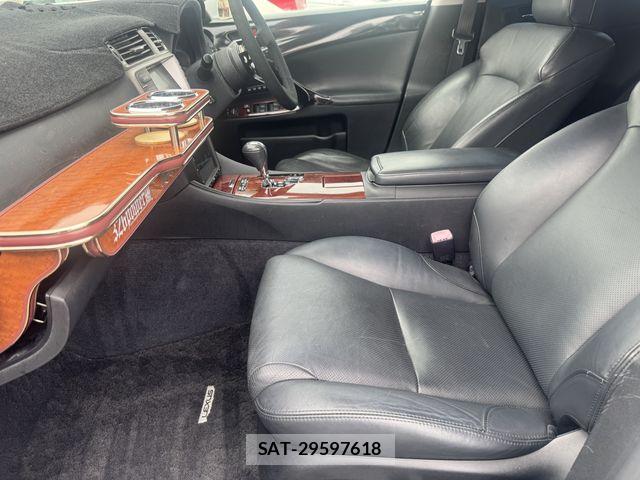 Lexus IS 2007-09 8100118-24