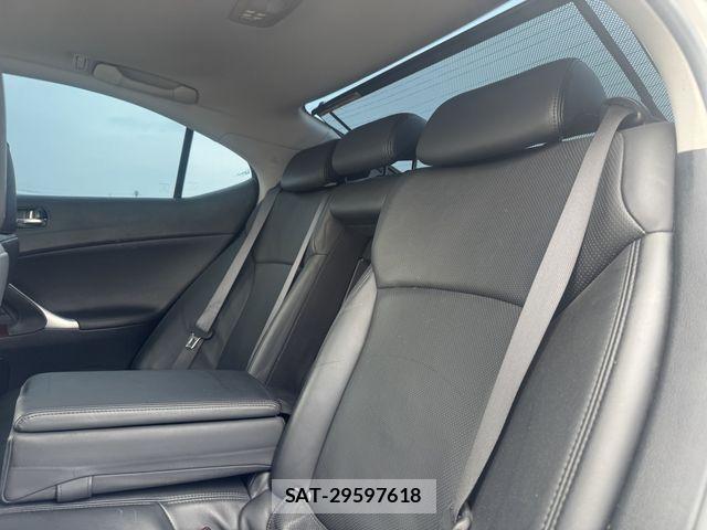 Lexus IS 2007-09 8100118-25