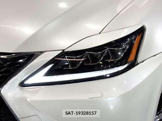 Lexus IS 2009-06 8146056-10