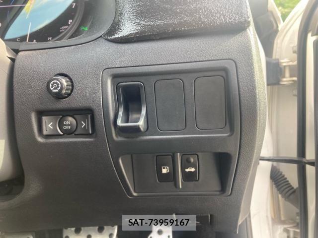 Lexus IS 2007-09 8230605-11