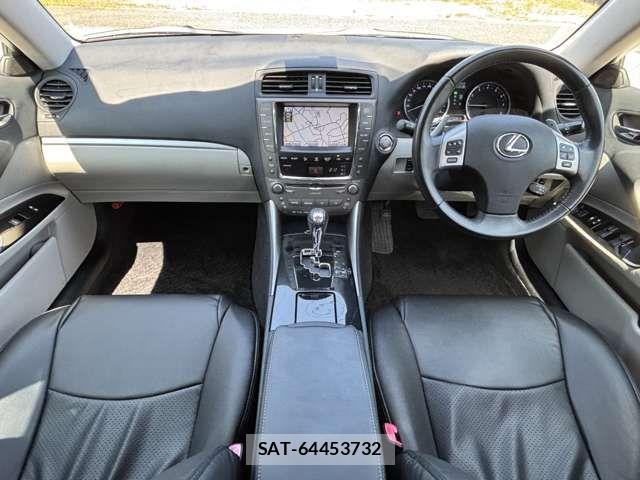 Lexus IS 2012-01 8245709-17