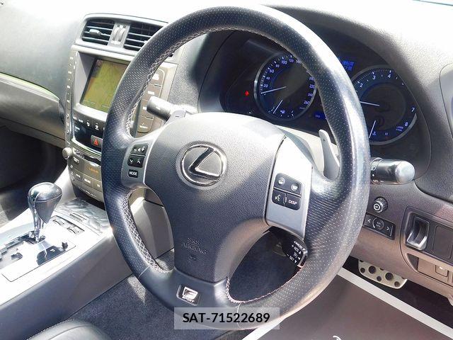 Lexus IS 2011-03 8245712-26