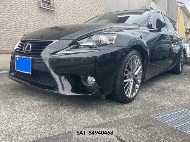 Lexus IS 2013-11 8245710-0