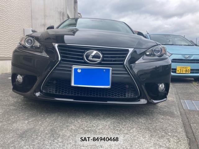 Lexus IS 2013-11 8245710-1